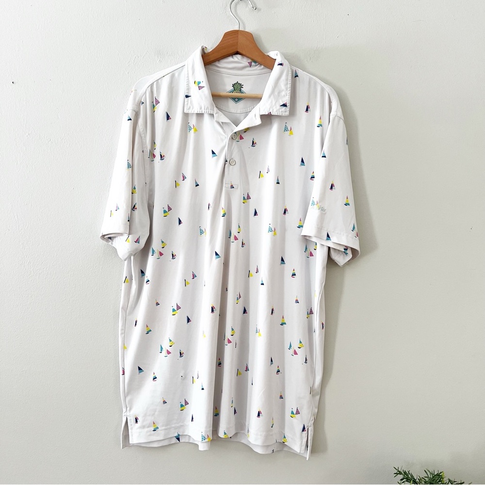 Chubbies Shirt Mens  White Polo Short Sleeve Seersucker Nylon Sailboat Large.